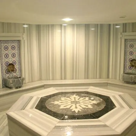 Grand Ozcelik Kusadası