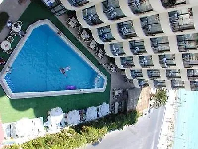 Grand Ozcelik فندق 3*
